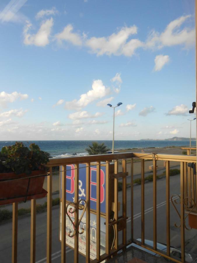 B&B Ro.Ma. Barcellona-Pozzo di Gotto Exterior photo