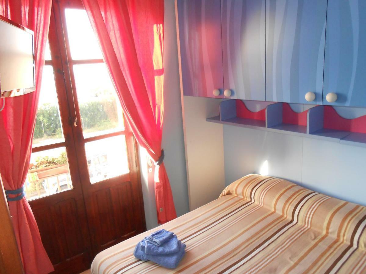 B&B Ro.Ma. Barcellona-Pozzo di Gotto Exterior photo
