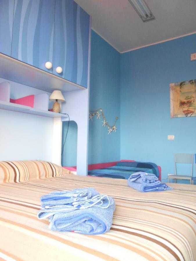 B&B Ro.Ma. Barcellona-Pozzo di Gotto Exterior photo